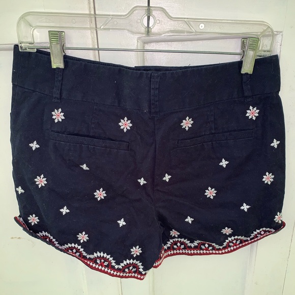 Loft 4” shorts - Picture 2 of 2